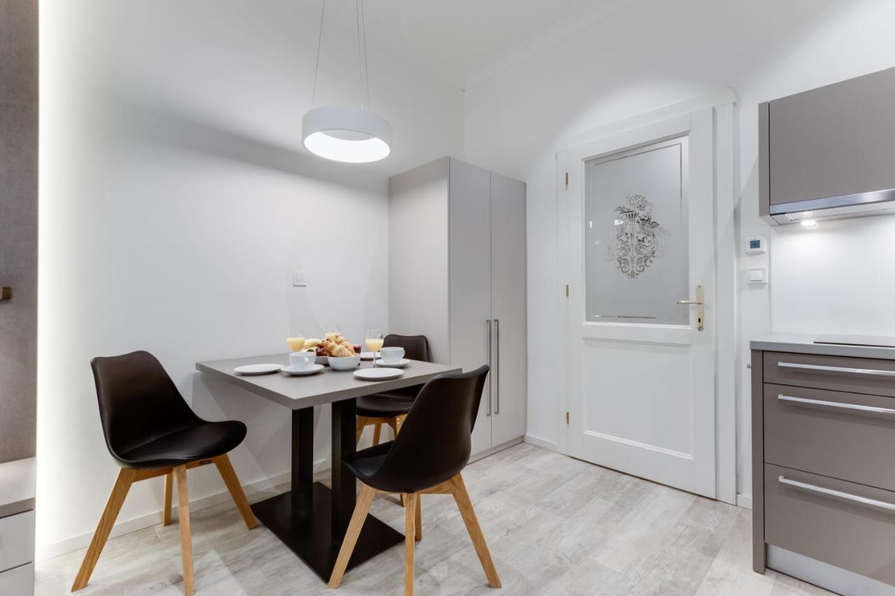 Lampi Aparthotel Πράγα Εξωτερικό φωτογραφία
